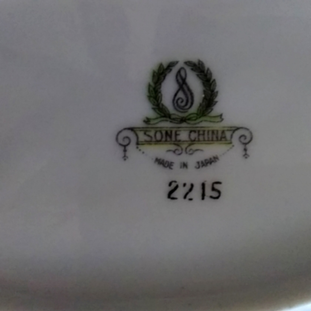Vintage 1940s Mt.Fuji sone china oval serving platter.